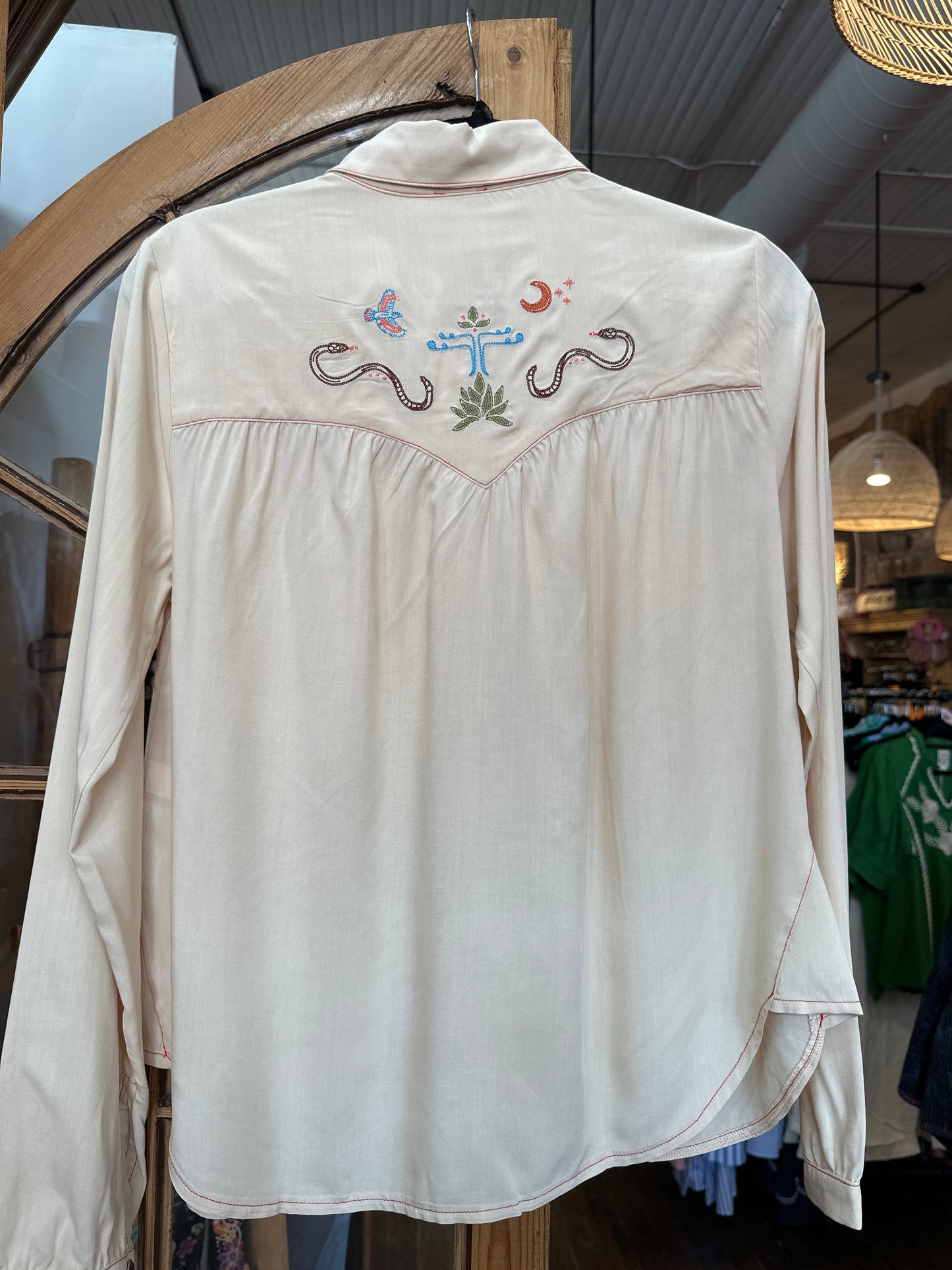 Cream Desperado Pearl snap top