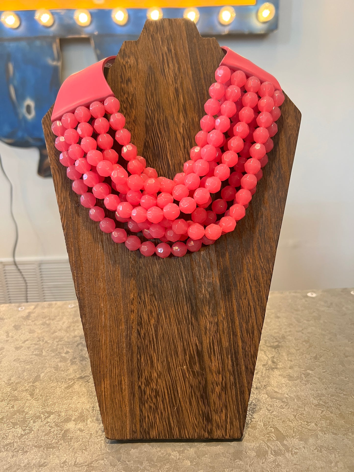 Fairchild Baldwin - Bella Necklace Bright Pink