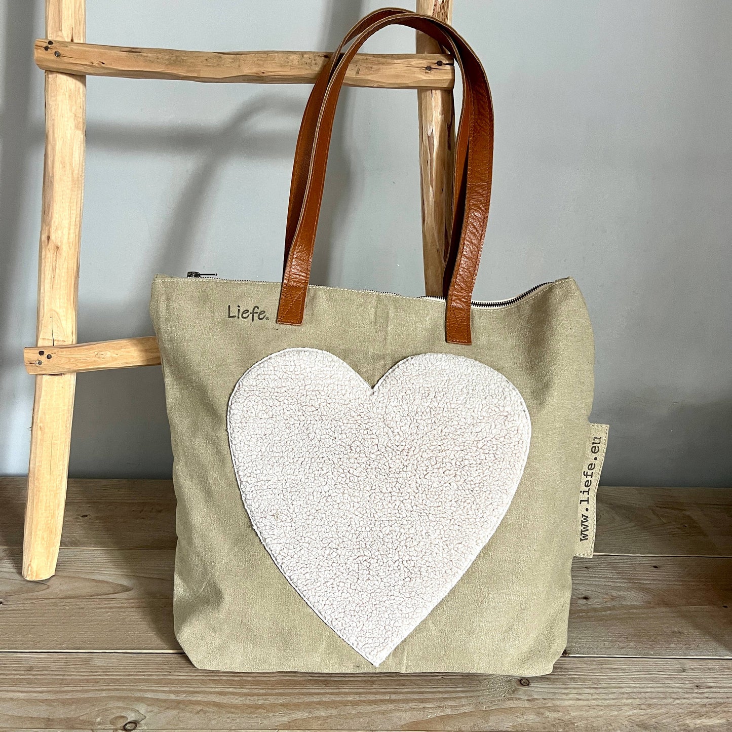 Teddy Heart Shopper Bag