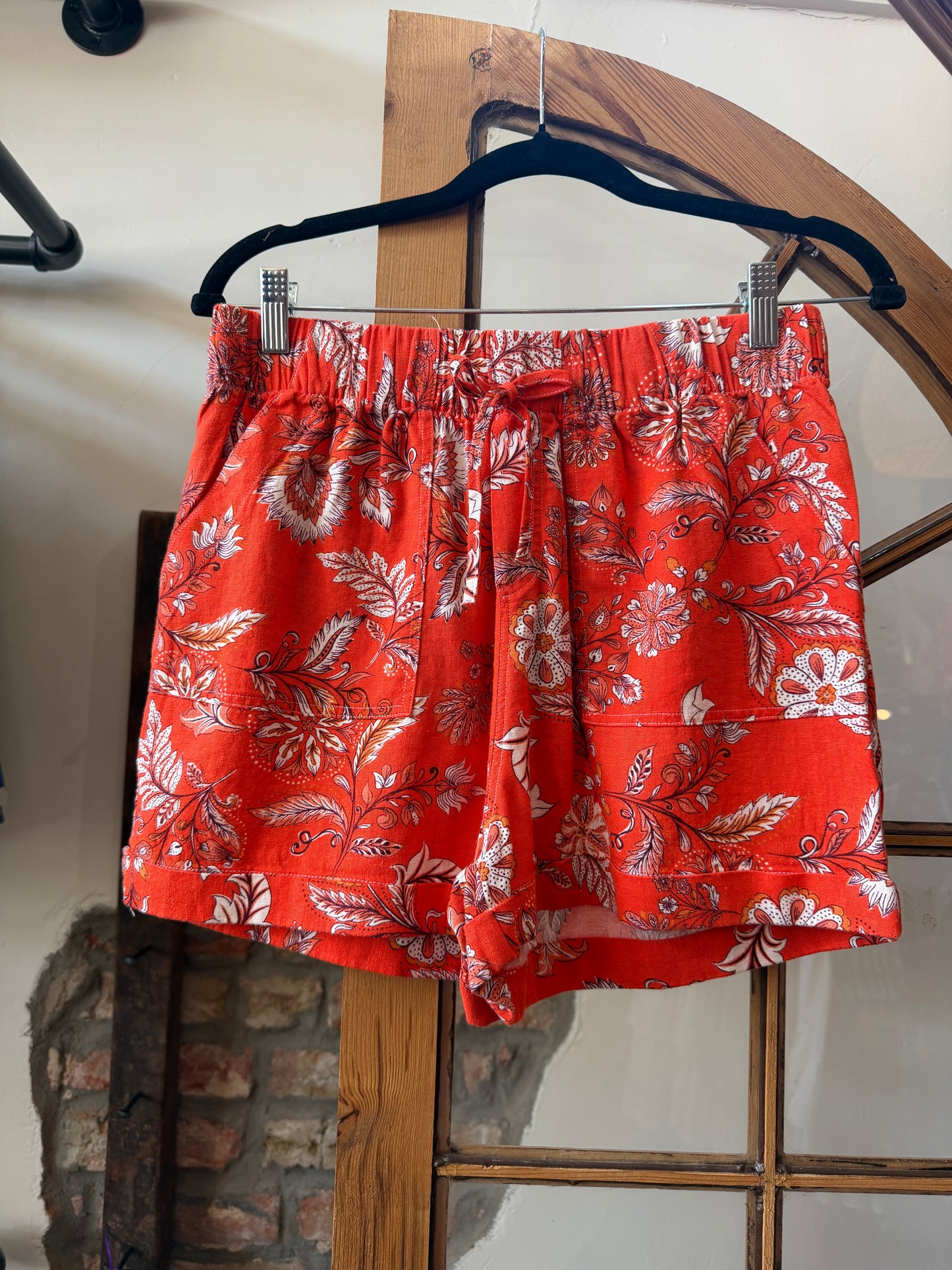 Velvet Heart Lyre pull on shorts orange blossom