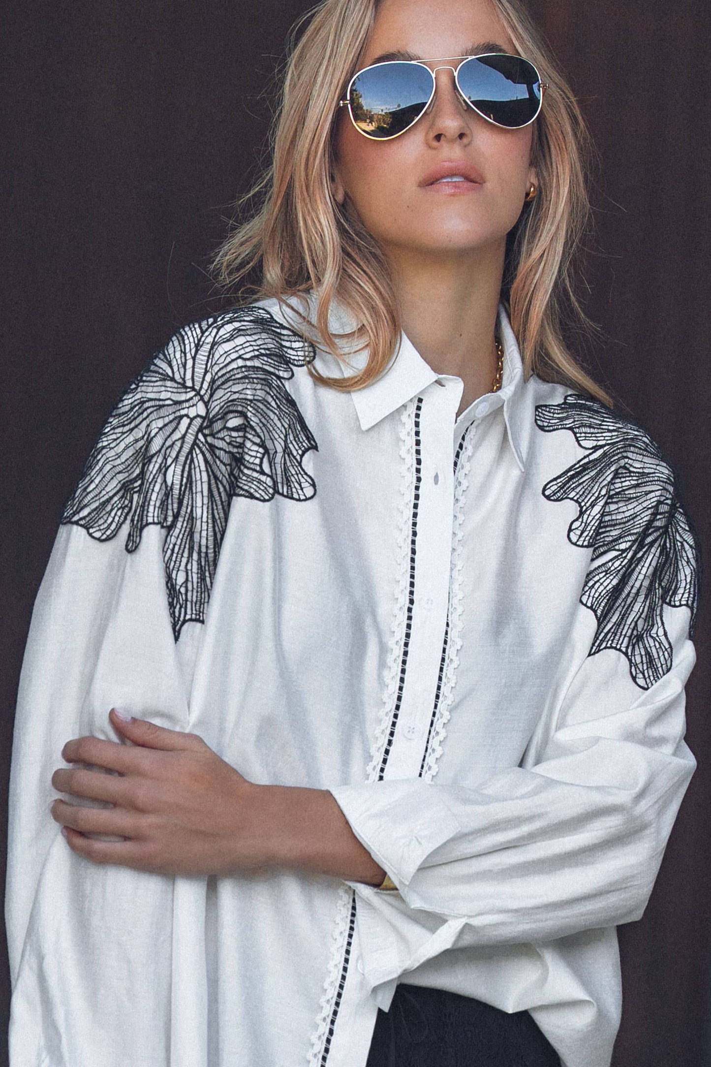 Urban Daizy - Embroidered Leaf Shoulder Tencel Shirt