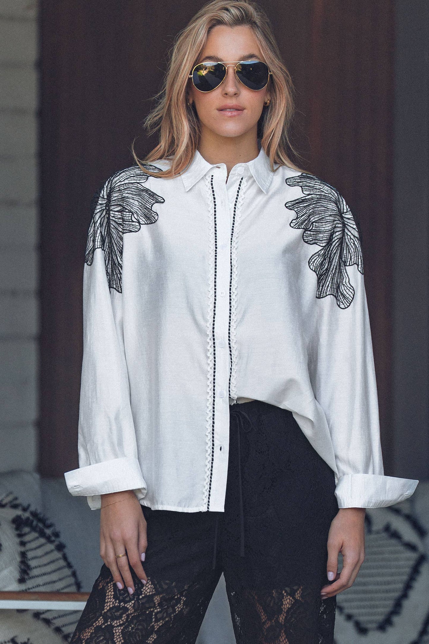 Urban Daizy - Embroidered Leaf Shoulder Tencel Shirt