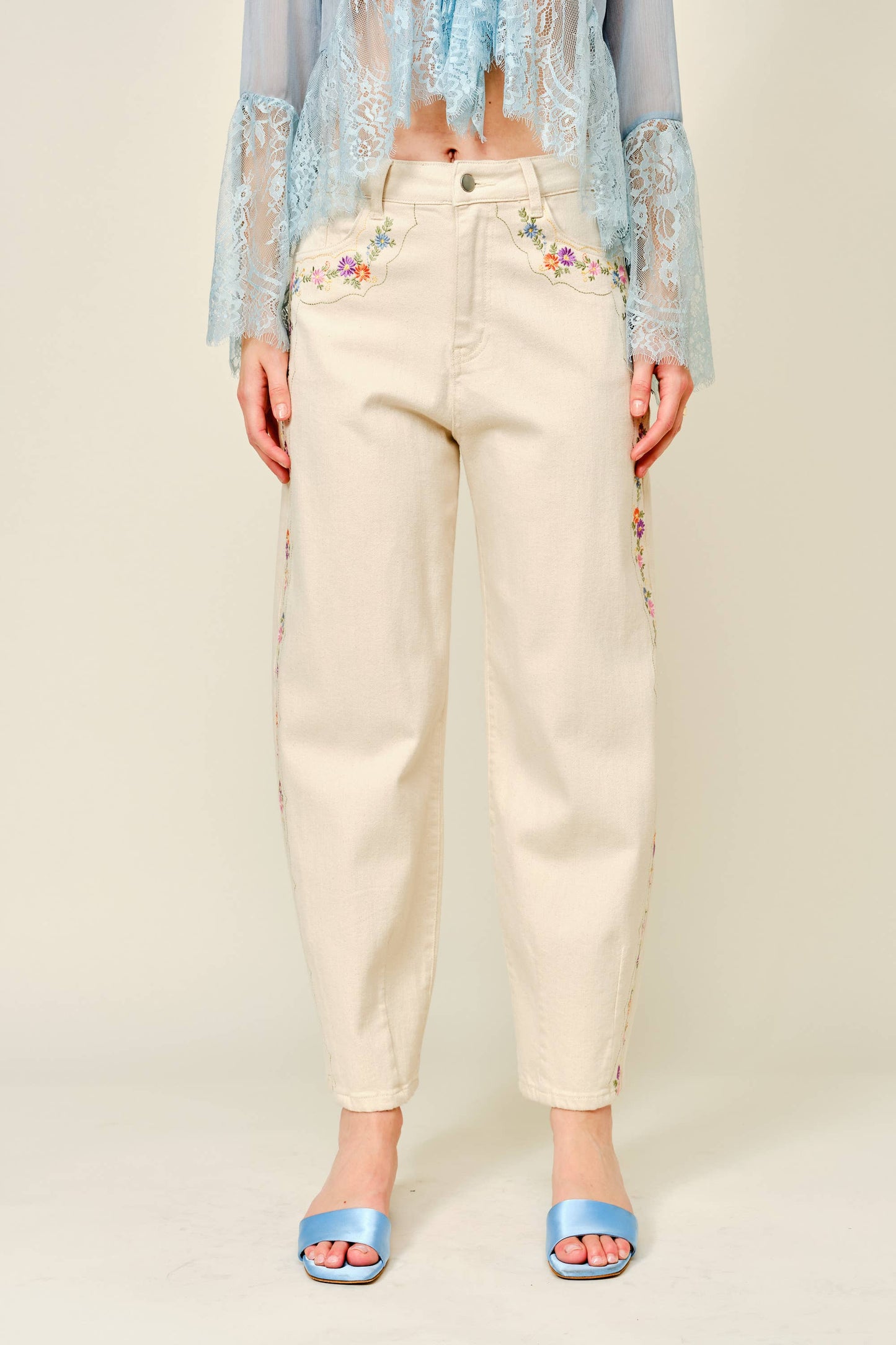 High Waist Floral Embroidered Jeans