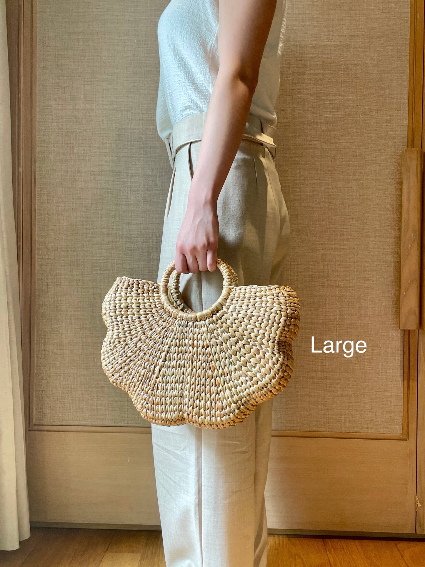 Water Hyacinth Flower Scalloped Handbag / Market Bag