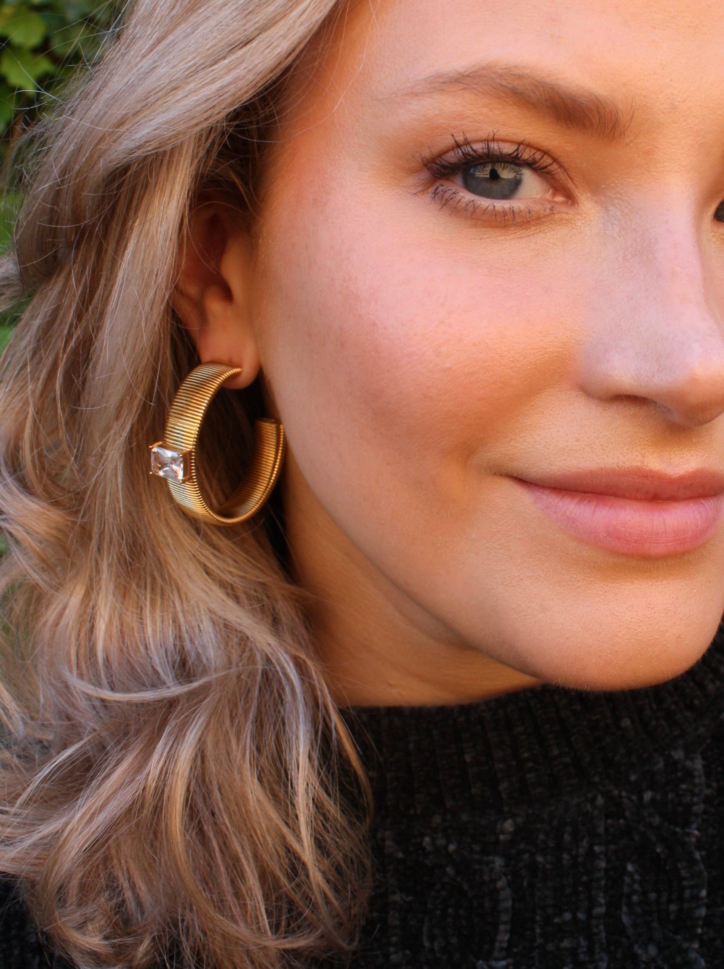 Singular Crystal Cobra Hoops