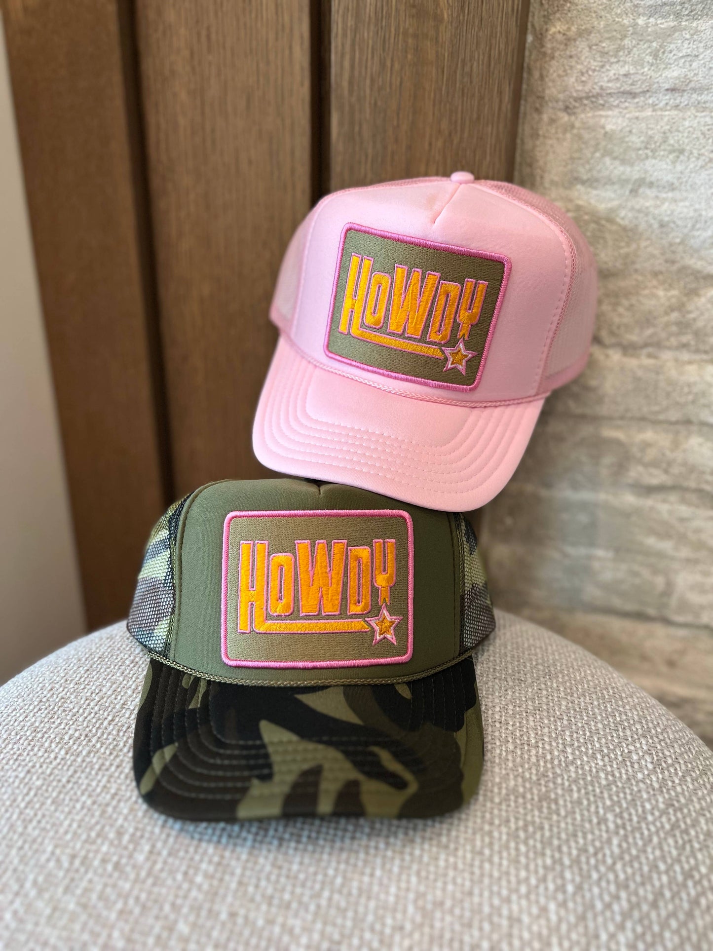 Port Sandz - Howdy - Pink