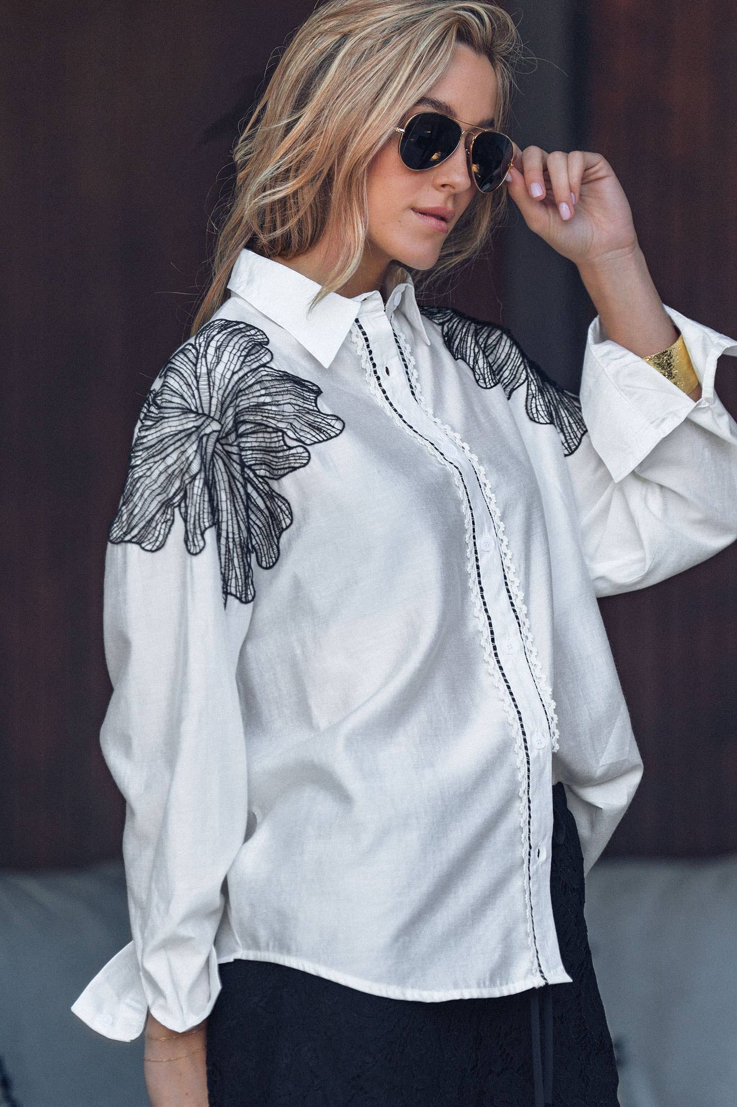 Urban Daizy - Embroidered Leaf Shoulder Tencel Shirt