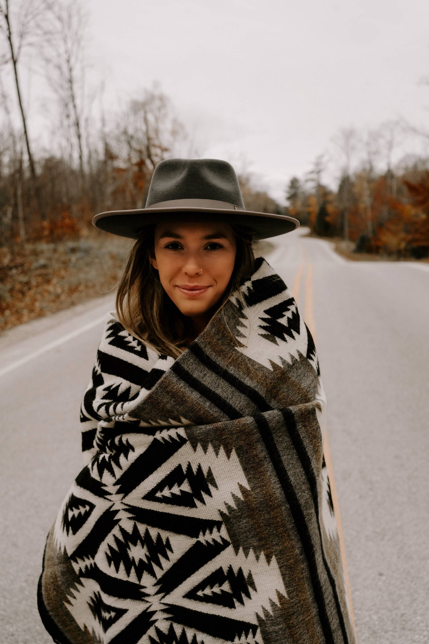 Beyond Borders Collective | Quichua Blanket - Onyx Black