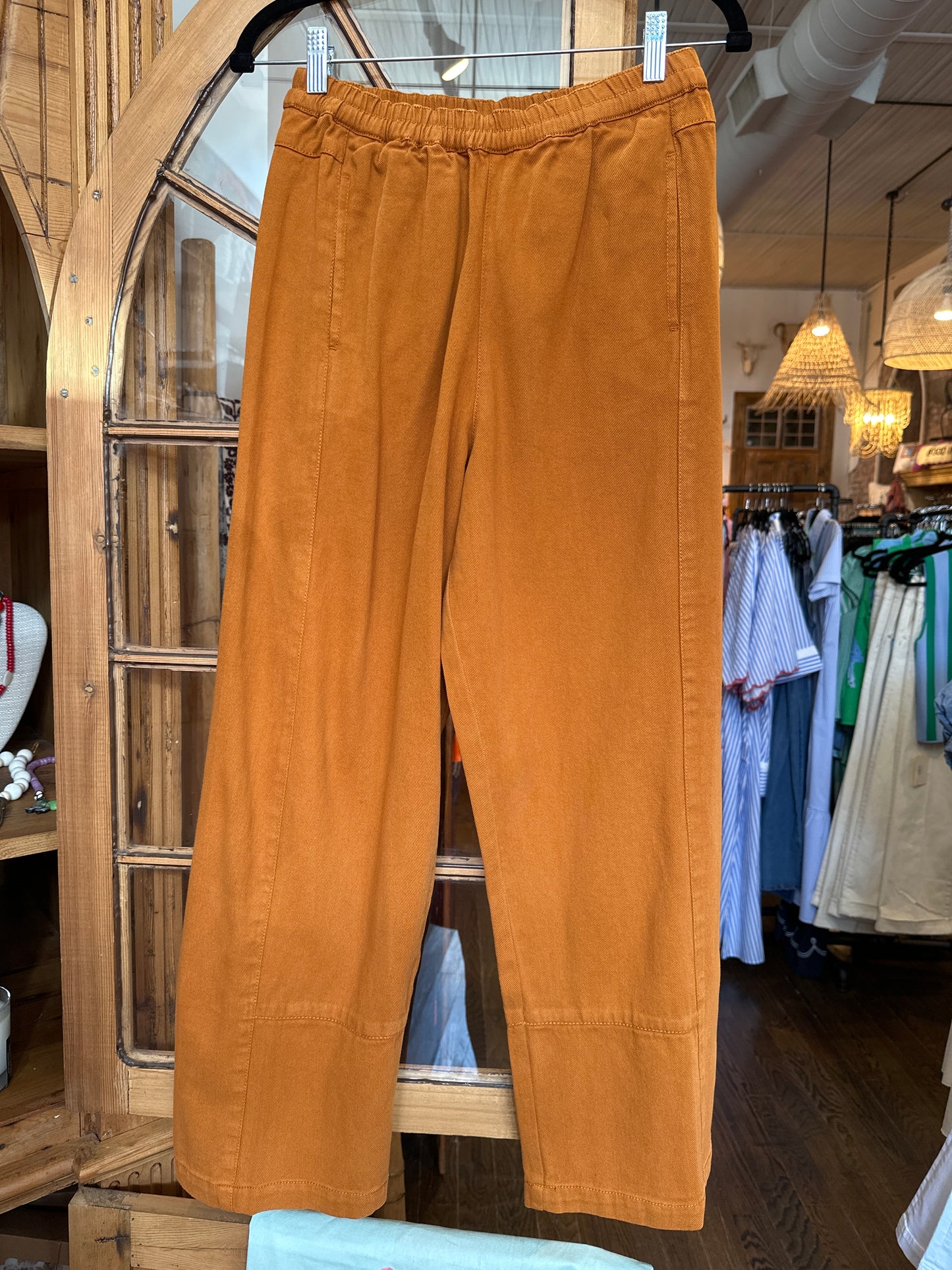Ivy Jane Barrel Pant Rust