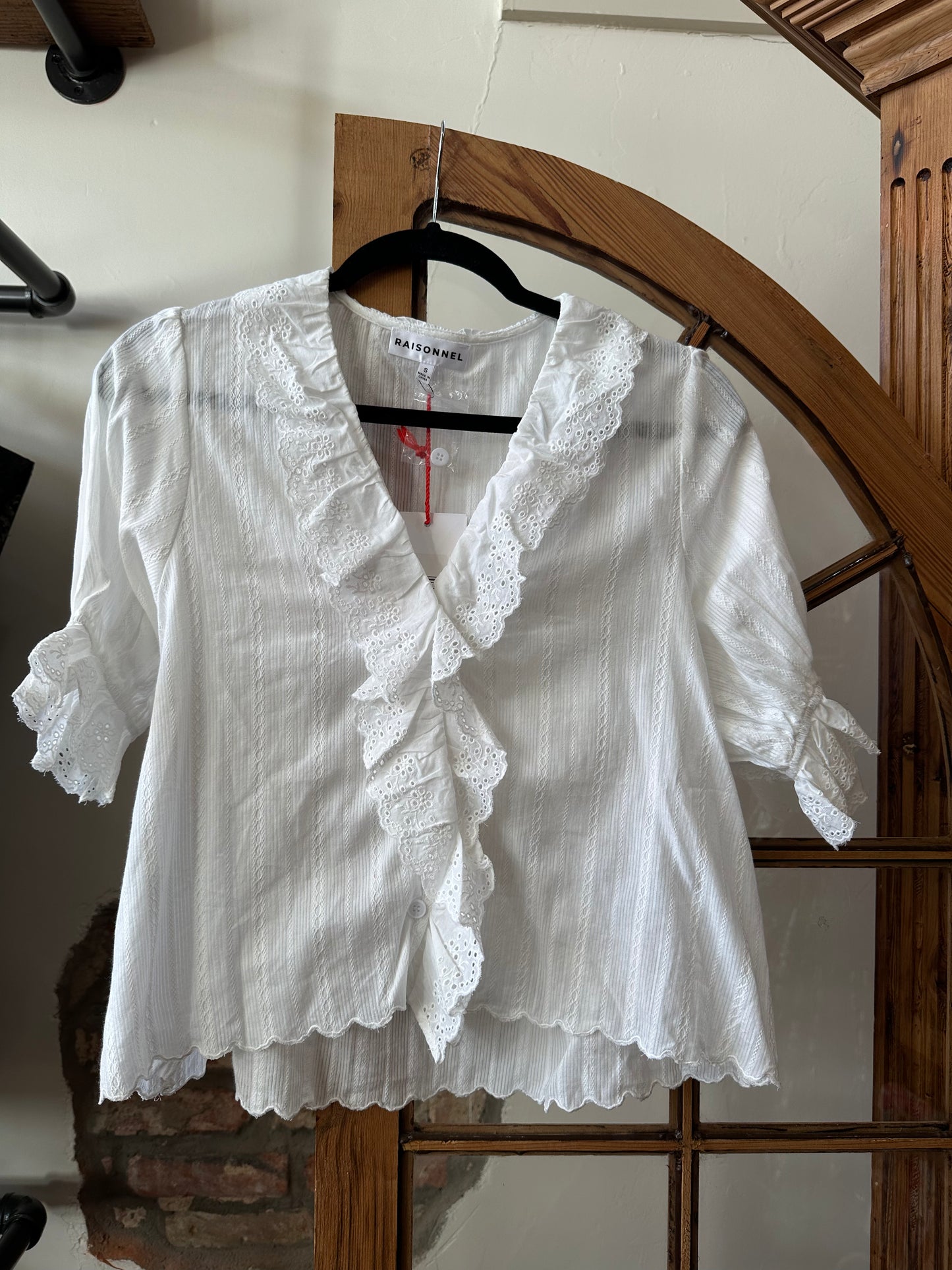 RAISONNEL - V-Neck Ruffle Blouse -RT1017