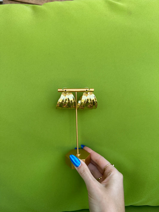 Half Hoop Ridged Gold earrings