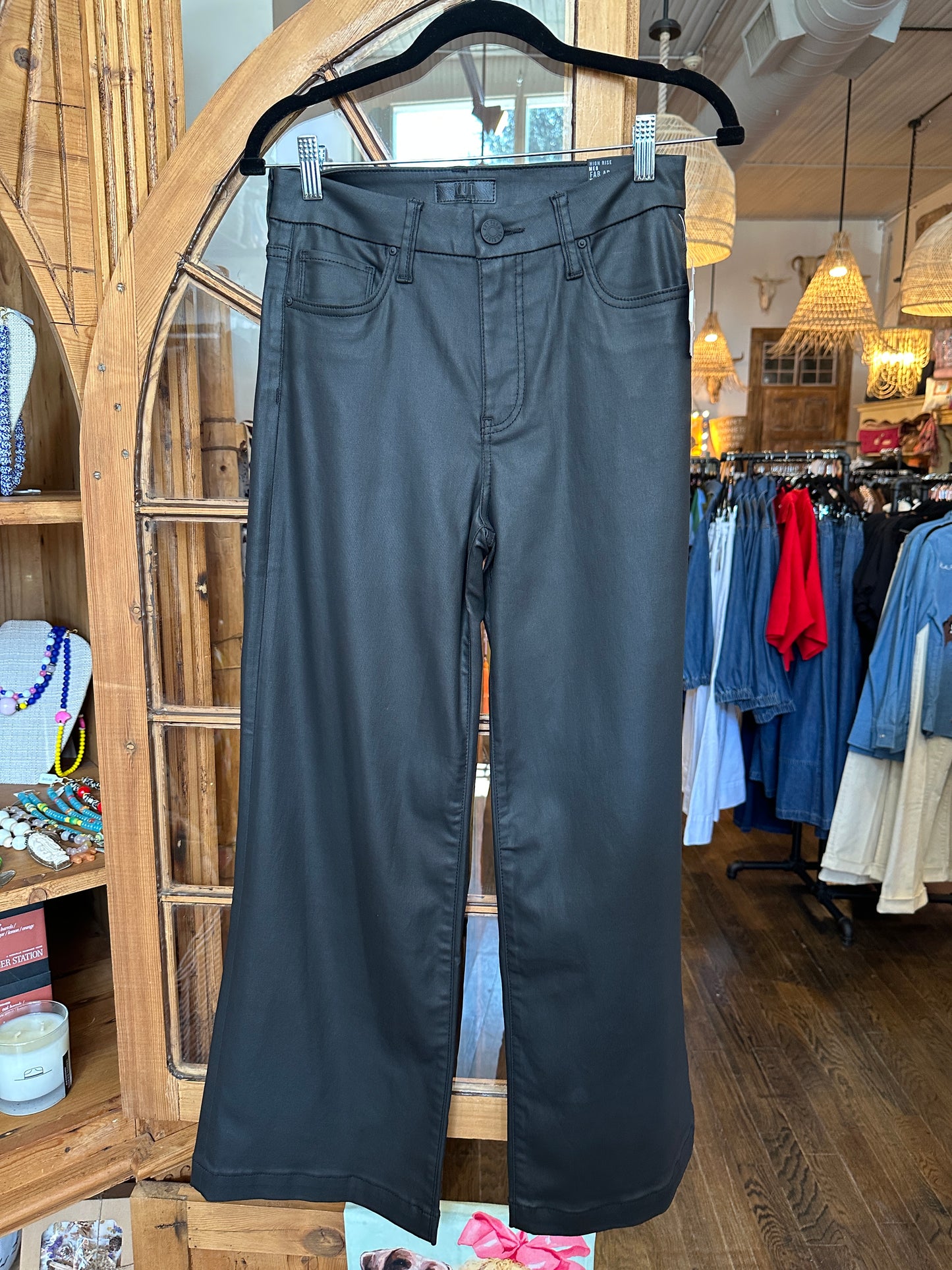 Kut Meg High rise Matte Black Coated jean