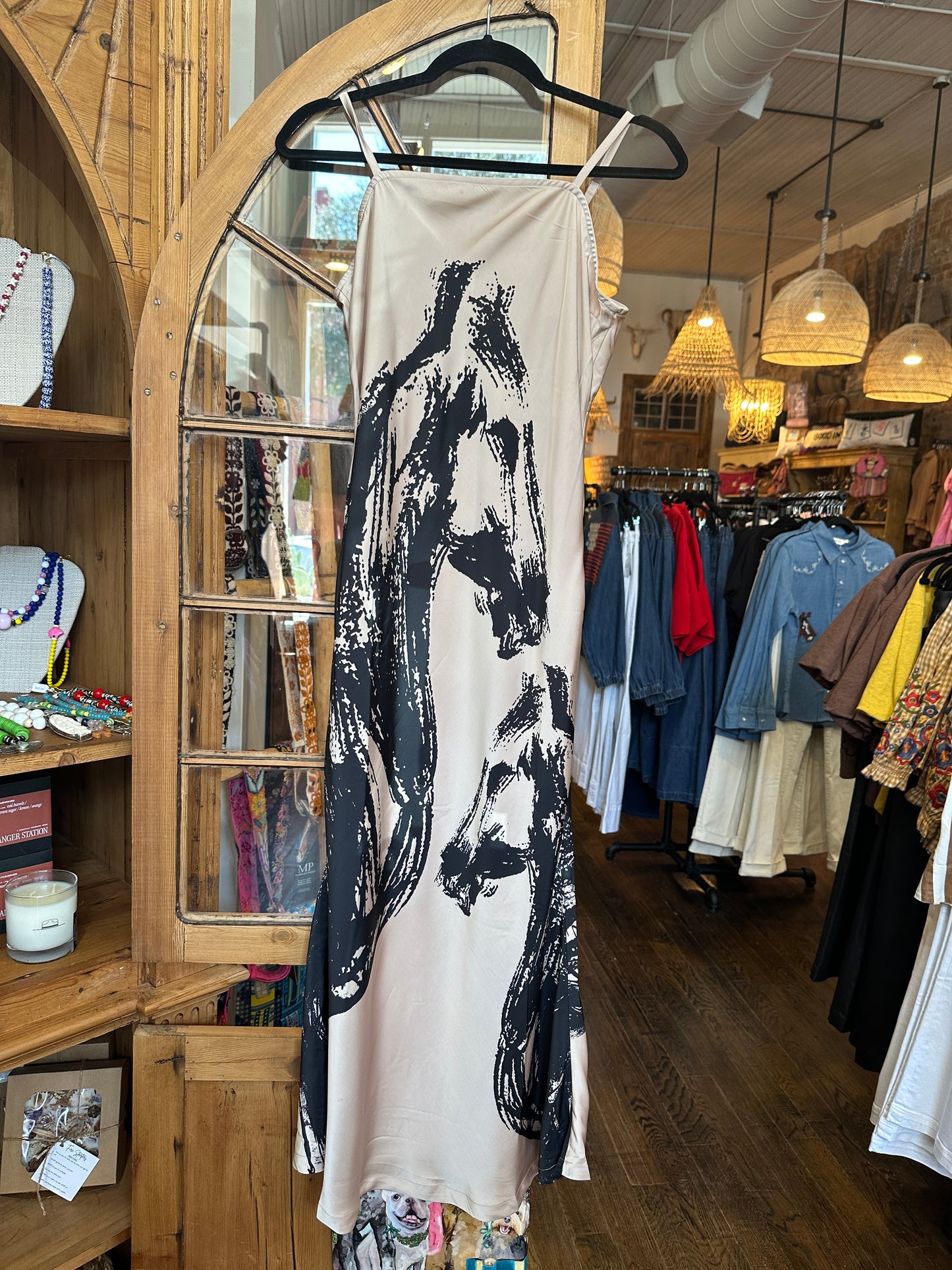 W.A.Y. --Wonderful And Young - W.A.Y SILKY POLY LONG HORSE DRESS