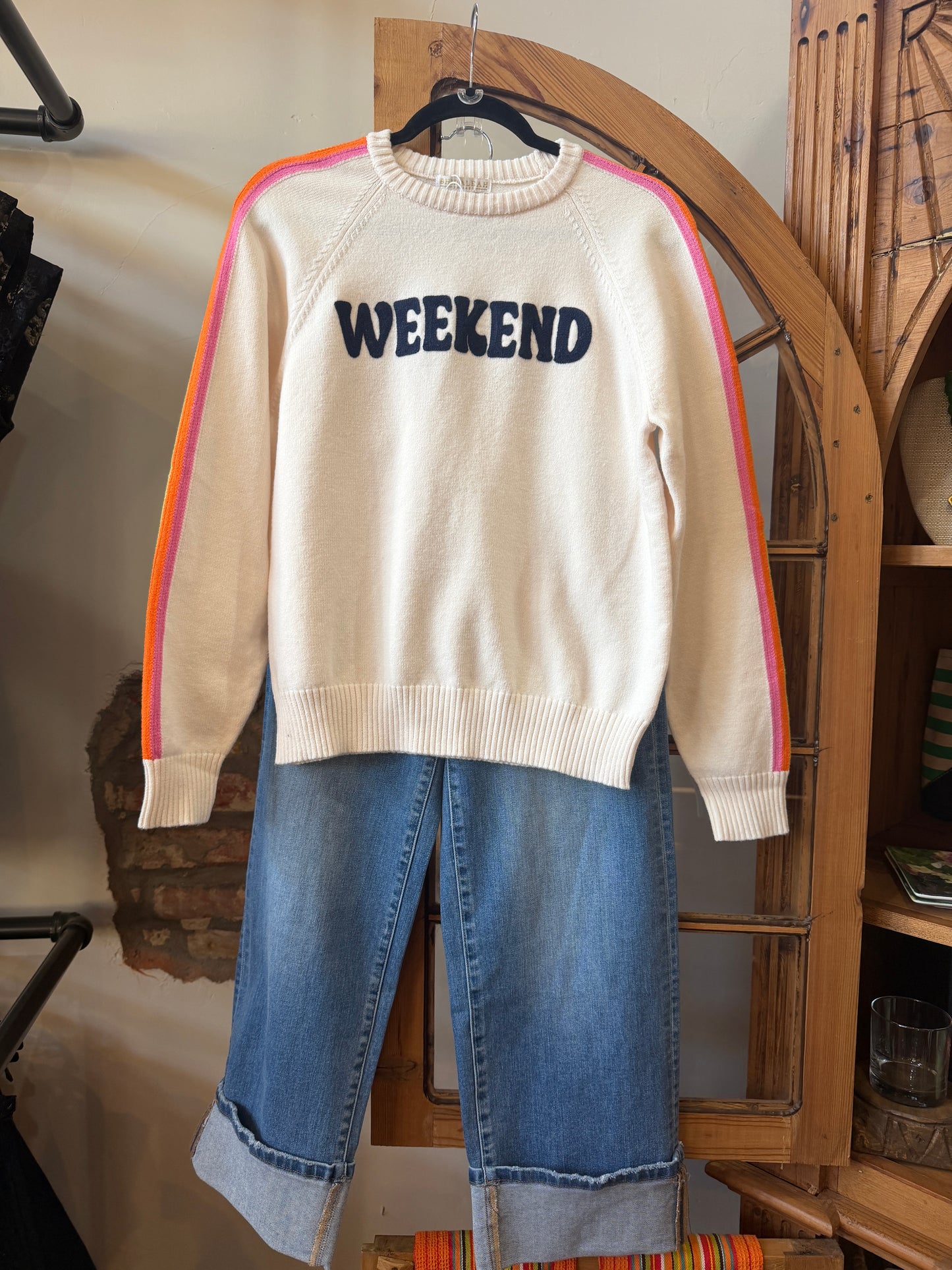 "WEEKEND" SWEATER