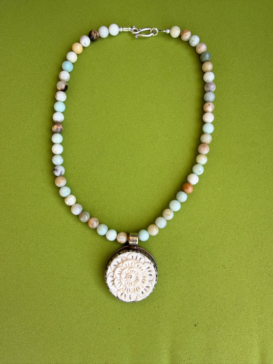 Blue multi-color flower necklace