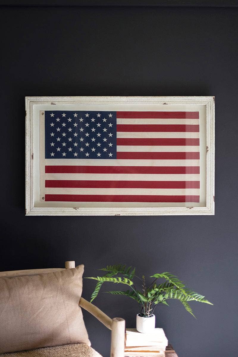 Kalalou - LARGE FRAMED AMERICAN FLAG UNDER GLASS