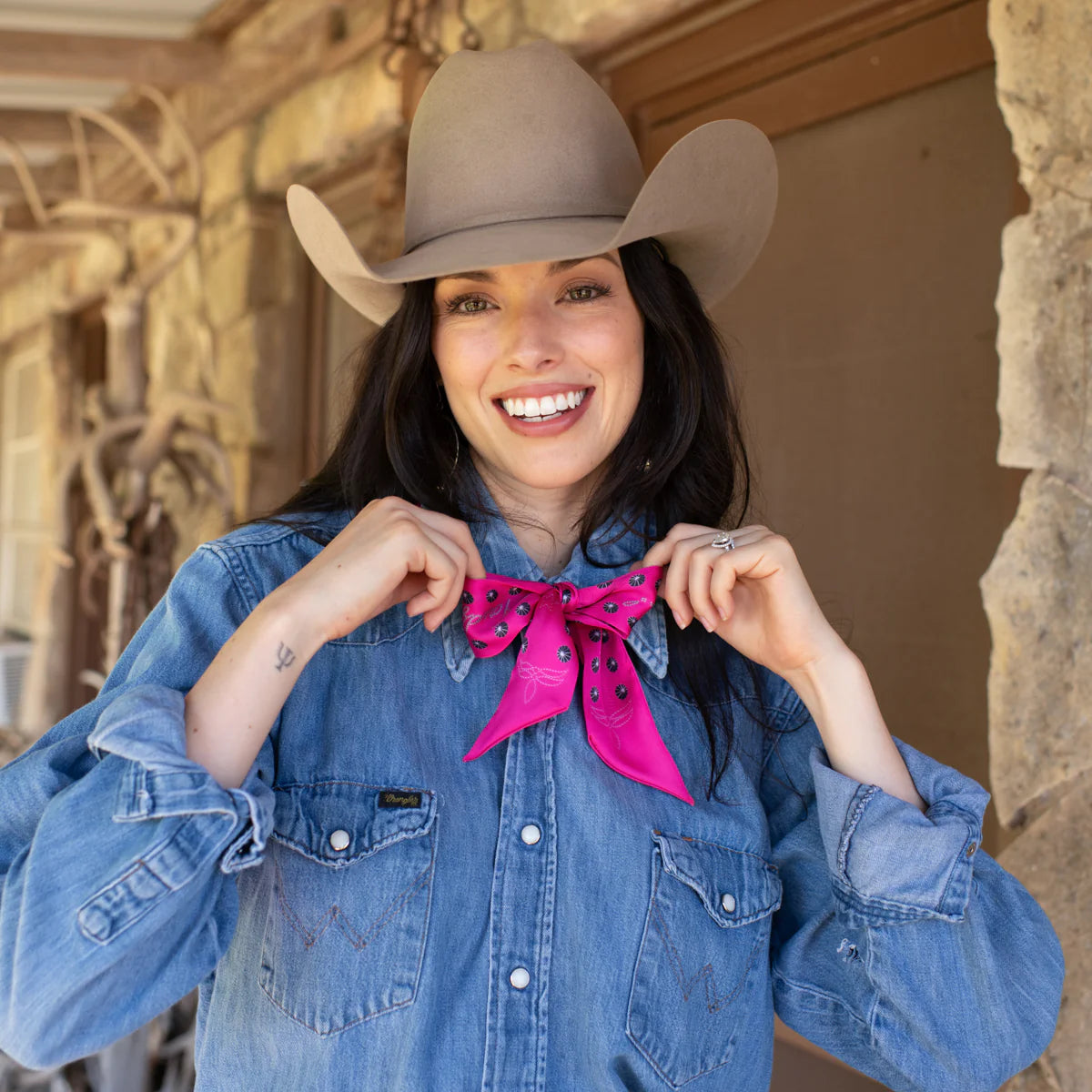 "Howdy" Twilly